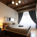 At The Blue Lion And Parking Assistance Apartmán Praha