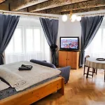 At The Blue Lion And Parking Assistance Apartmán Praha