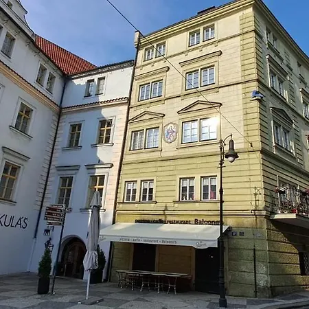 Apartament At The Blue Lion And Parking Assistance Praga