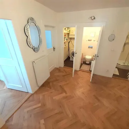 Appartement At The Blue Lion And Parking Assistance
