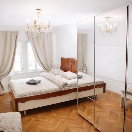 At The Blue Lion And Parking Assistance Praga