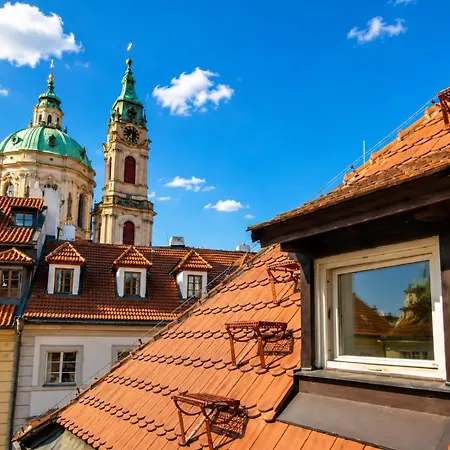 Appartement At The Blue Lion And Parking Assistance